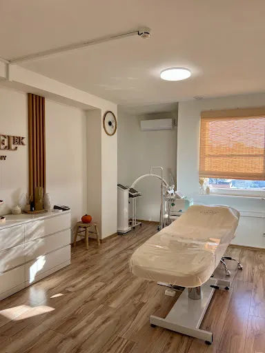 Gabinet kosmetyczny Karmelek • Gorzów • trądzik • mezoterapia • oczyszczanie twarzy